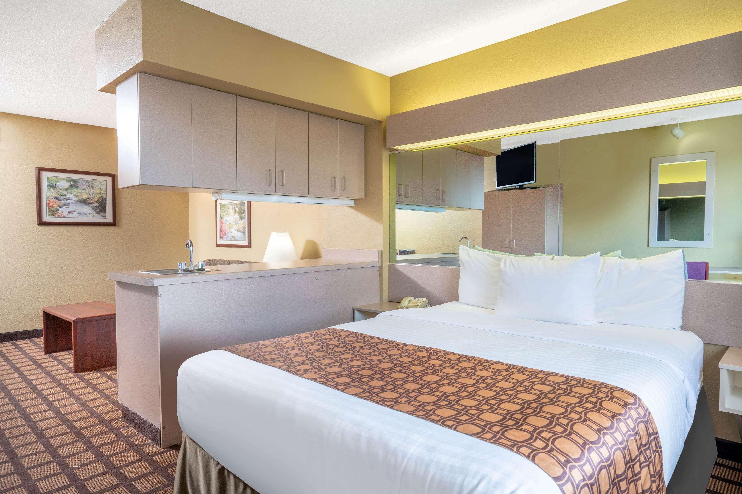 Microtel Inn & Suites By Wyndham Eagan/St Paul Extérieur photo